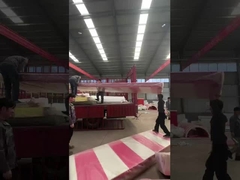 Εφοδιασμός του φορτηγού με εξοπλισμό διασκέδασης